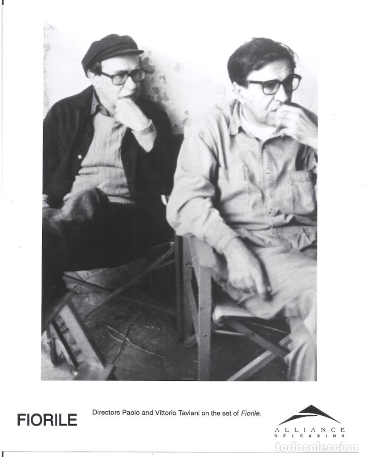 Cinema: F32811 PAOLO VITTORIO TAVIANI FIORILE DIRECTOR RODAJE FOTO B/N ORIGINAL AMERICANA