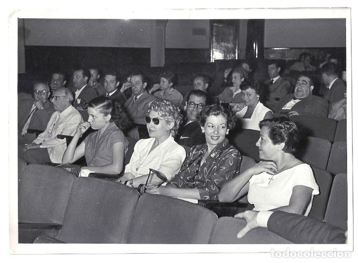 Kino: F32976 LINA YEGROS asamblea de actores FOTO B/N ORIGINAL ESPA&Ntilde;OLA