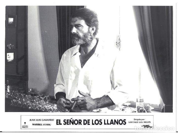 Kino: F33030 JUAN LUIS GALIARDO EL SE&Ntilde;OR DE LOS LLANOS FOTO B/N ORIGINAL ESPA&Ntilde;OLA
