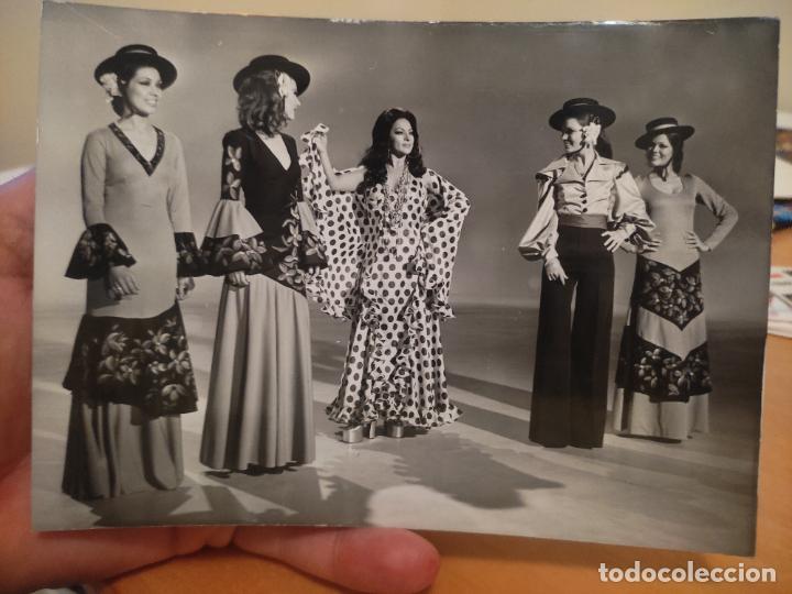 Cine: LOLA FLORES TVE SE&Ntilde;ORAS SRES FOTO PRESS ORIGINAL 1961 17,8 X 12,8 CMS DORSO SELLOS