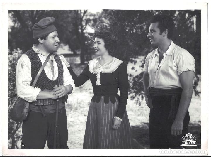 Kino: F33122 AURORA BAUTISTA VIRGILIO TEIXEIRA FERNANDO SANCHO AGUSTINA ARAGON FOTO B/N ORIGINAL ESPA&Ntilde;OLA