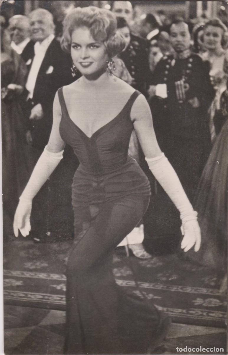 Cine: BRIGITTE BARDOT EN LA PARISINA ARCHIVO BERMEJO