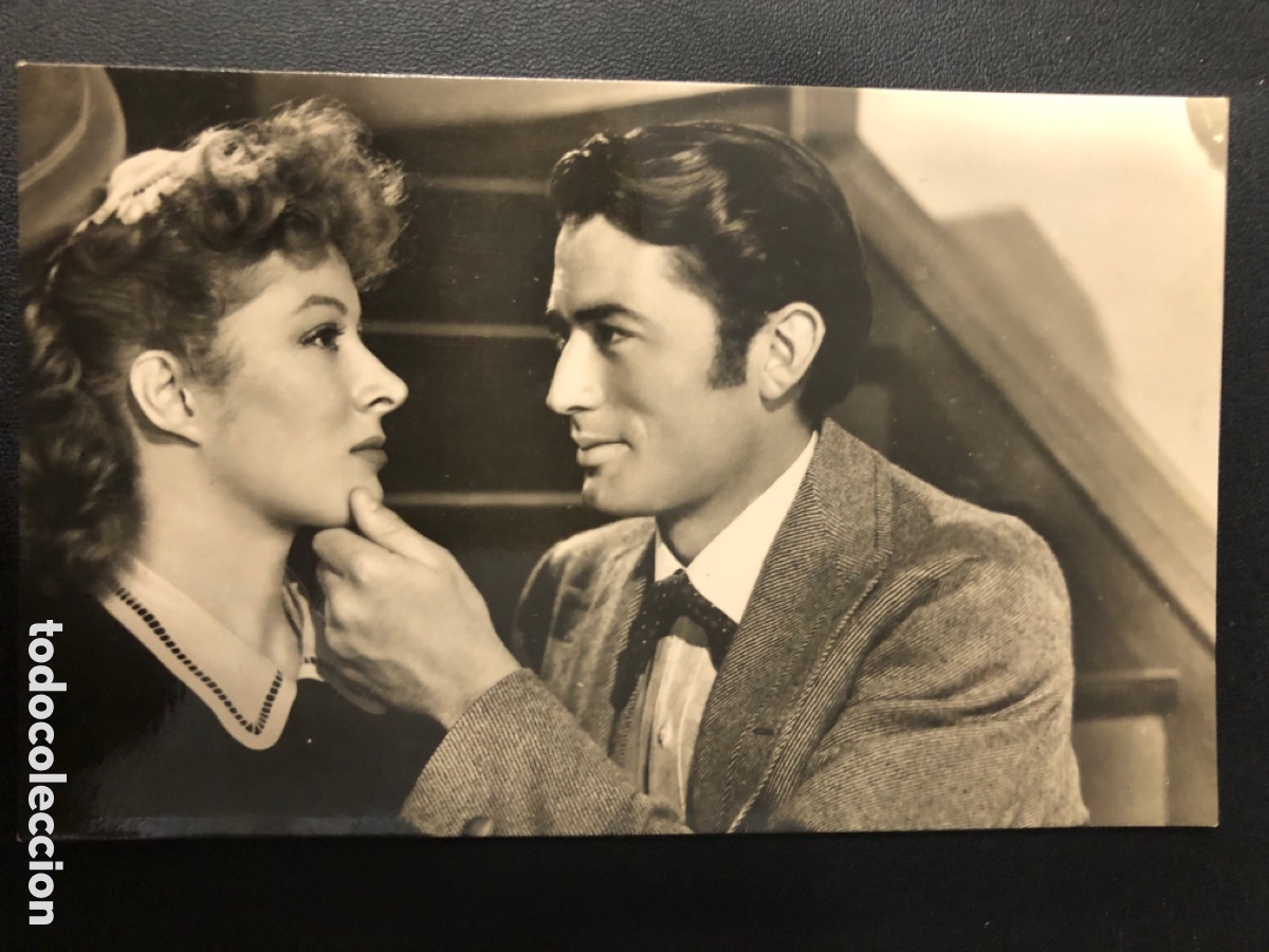 Cine: Antigua tarjeta postal de Greer Garson y gregory peck