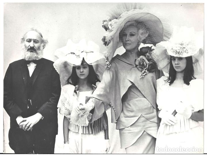 Cine: F33614 GIULIETTA DE LOS ESPIRITUS FEDERICO FELLINI MASINA FOTO B/N ORIGINAL ESPA&Ntilde;OLA