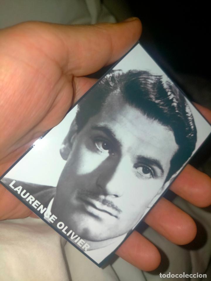 Kino: Cine actor o actriz fotografia o foto fotocromo fotografico blanco y negro leer , LAURENCE OLIVIER