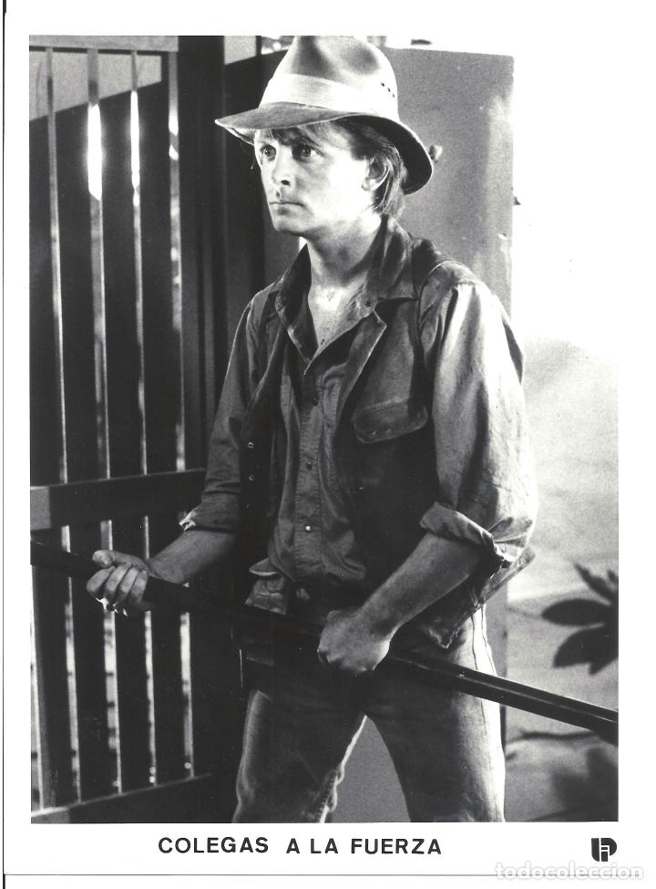 Cin&eacute;ma: F34149 MICHAEL J FOX COLEGAS A LA FUERZA FOTO B/N ORIGINAL ESPA&Ntilde;OLA