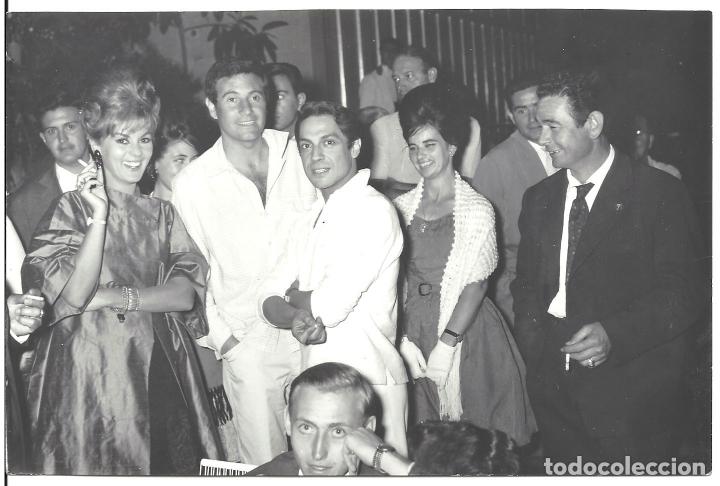 Cine: F34166 ARTURO FERNANDEZ ANTONIO EL BAILARIN BAHIA DE PALMA FOTO B/N ORIGINAL ESPA&Ntilde;OLA RODAJE