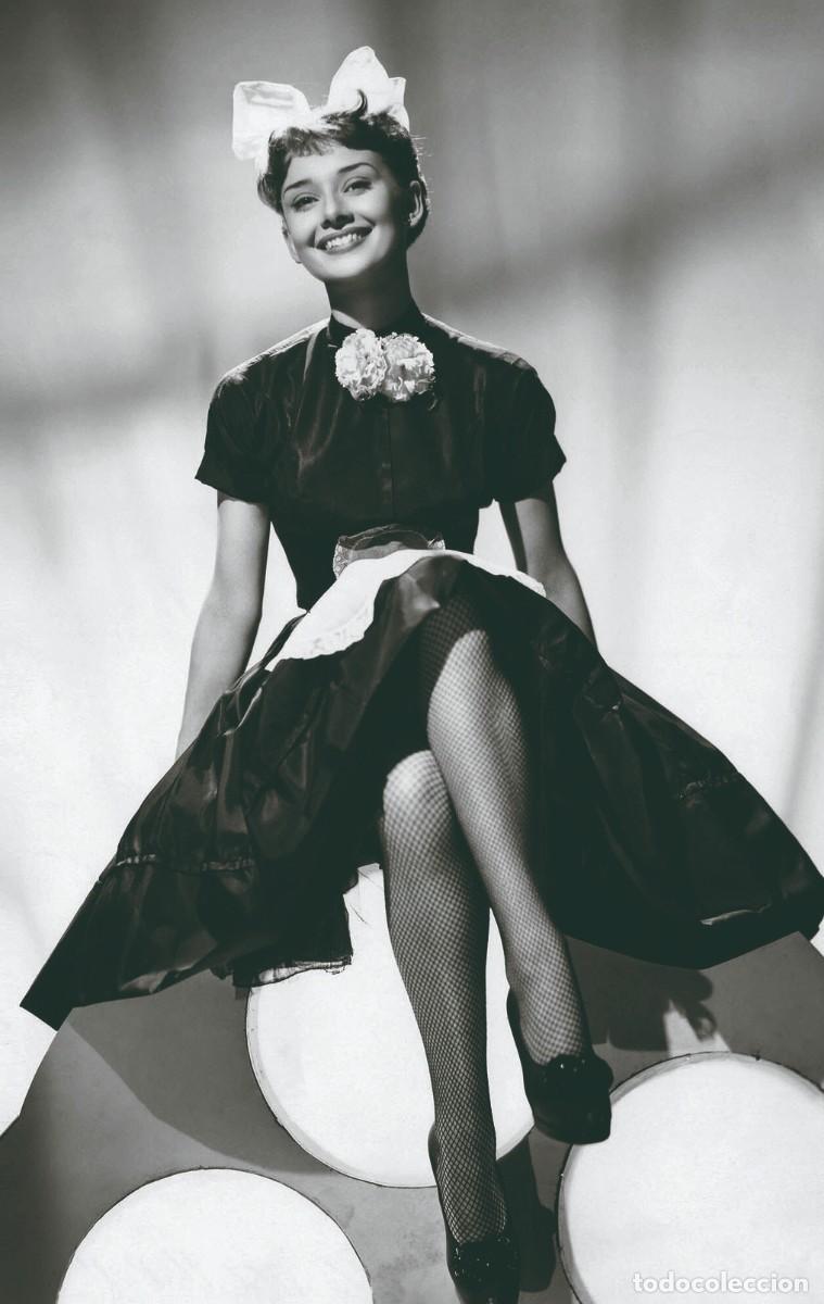 Cine: Audrey Hepburn. 1 PHOTO POSTCARD (bellasenero) (rp)