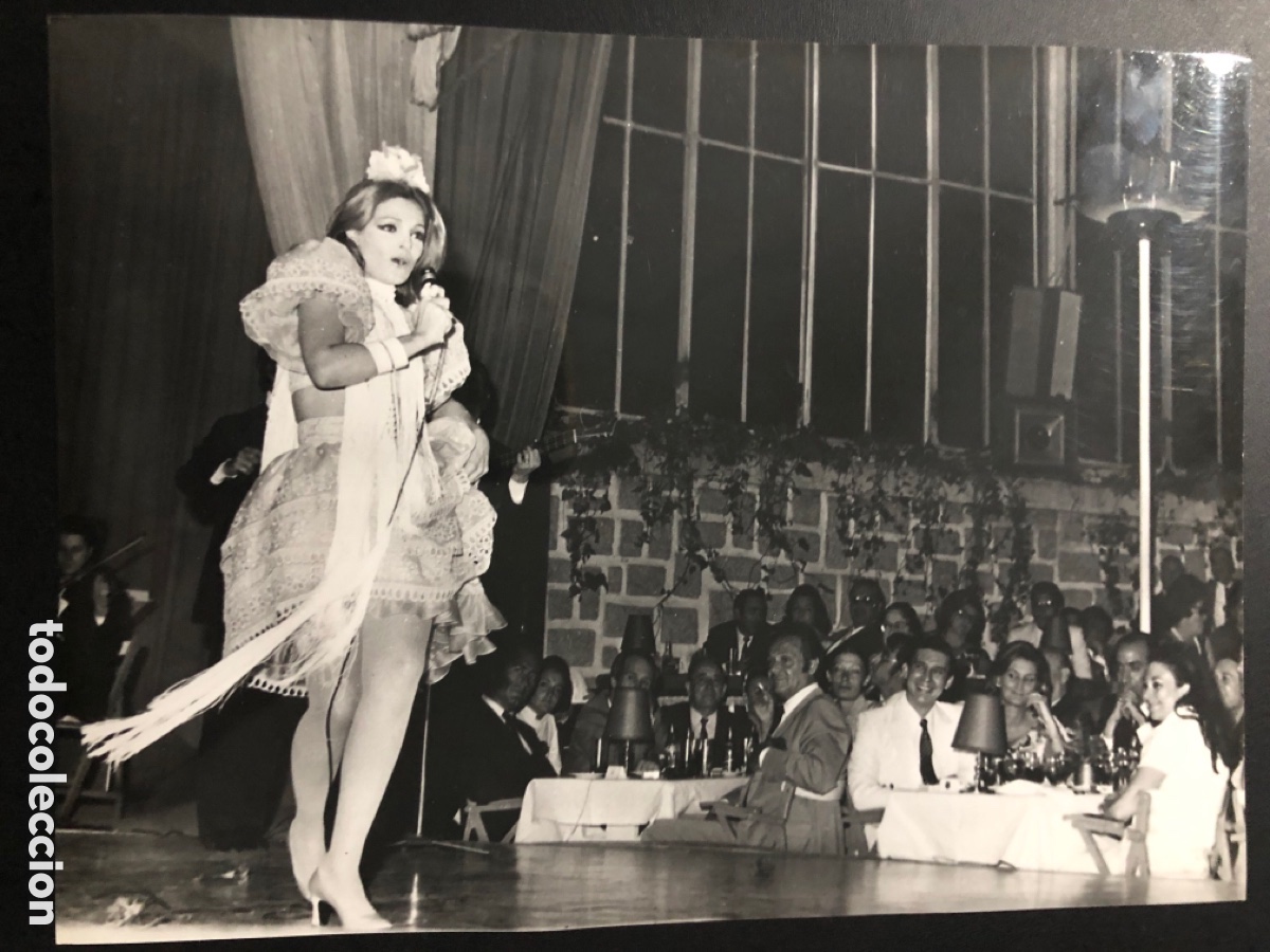 Cine: Foto original actuacion de Carmen sevilla exclusivas vaquero 18 x 24 cm