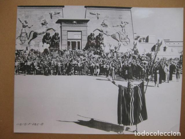 Cine: LOS DIEZ MANDAMIENTOS - FOTO ORIGINAL B/N - The ten commandments CECIL B DEMILLE charlton heston