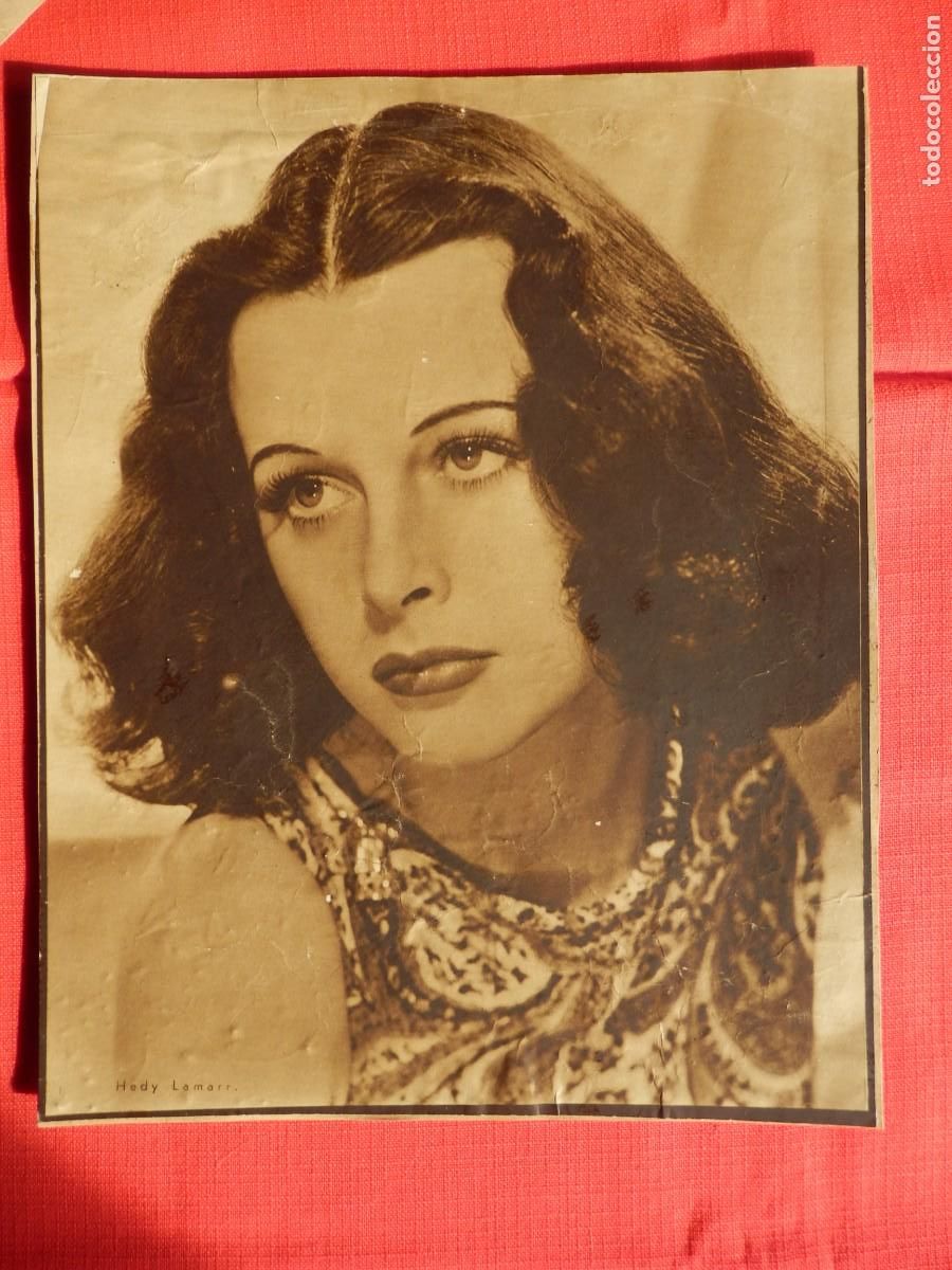 Cin&eacute;ma: Hedy Lamarr antigua fotografia color sepia en papel adherido a cartoncillo 21.5x27 cm