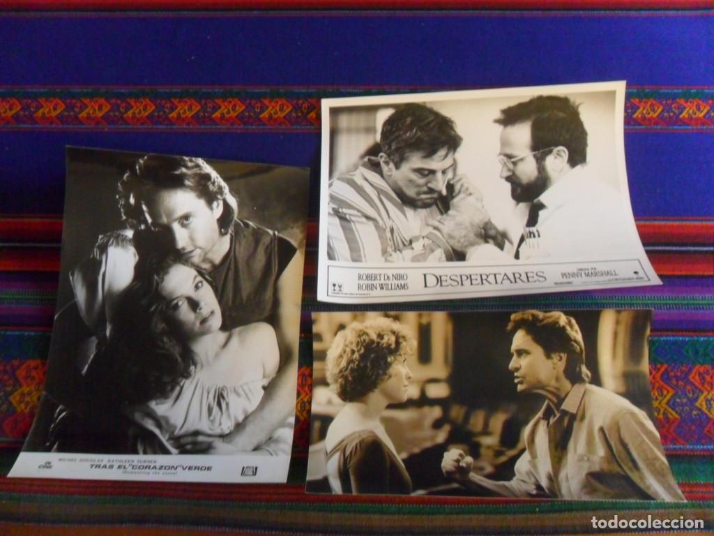 Cine: FOTO MICHAEL DOUGLAS TRAS EL CORAZ&Oacute;N VERDE Y OTRA. REGALO DESPERTARES ROBERT DE NIRO ROBIN WILLIAMS.