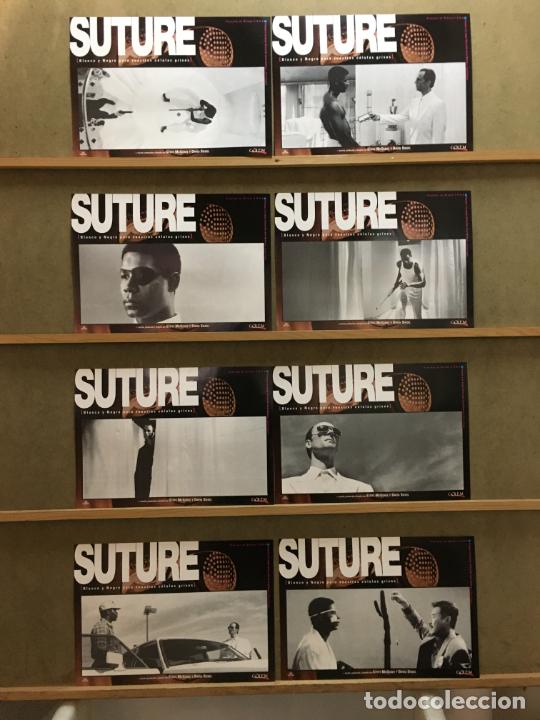 Cine: AK15 SUTURE SCOTT McGEHEE DAVID SIEGEL SET COMPLETO 8 FOTOCROMOS ORIGINAL ESTRENO