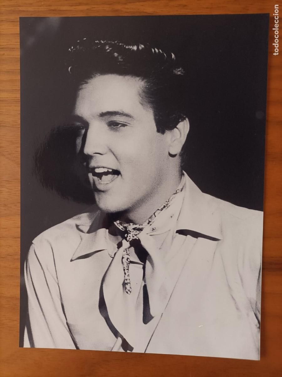 Cine: ELVIS PRESLEY FOTO EN UNA ESCENA DE UNA ACTUACI&Oacute;N DE SUS PEL&Iacute;CULAS.