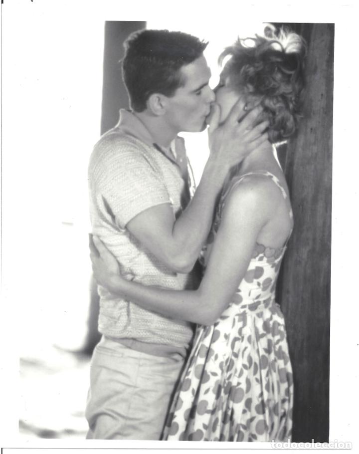 Cinema: F34686 MATT DILLON JANET JONES THE FLAMINGO KID FOTO B/N ORIGINAL AMERICANA