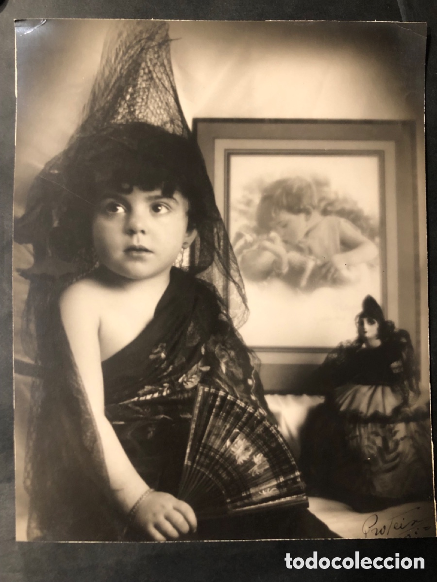 Cin&eacute;ma: Foto original de la actriz infantil Raquel teixido imitando a T&oacute;rtola valencia en la maja 20 x 24 cm