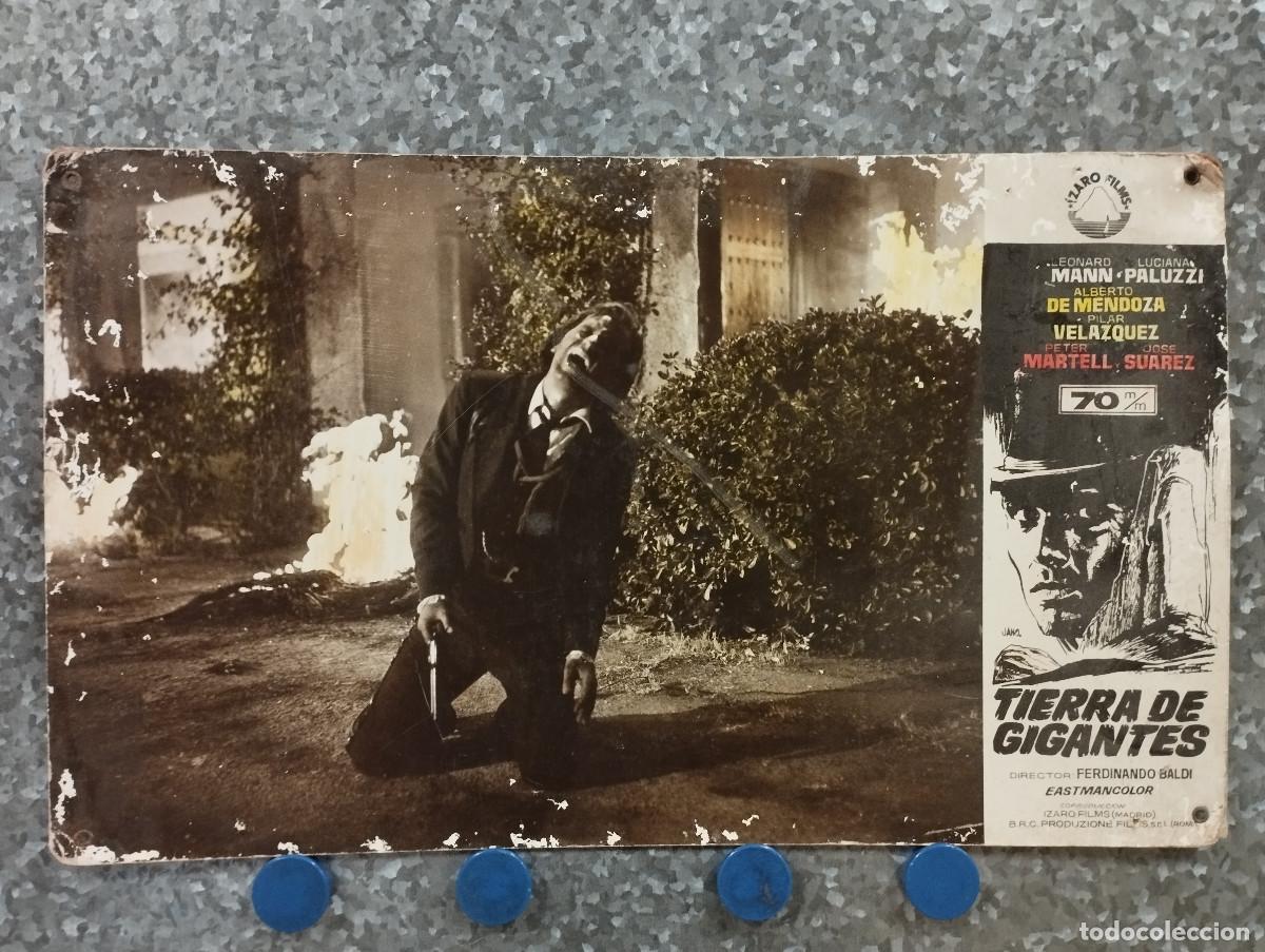 Cine: TIERRA DE GIGANTES. LEONARD MANN, PILAR VELAZQUEZ. FOTOCROMO DE CARTON