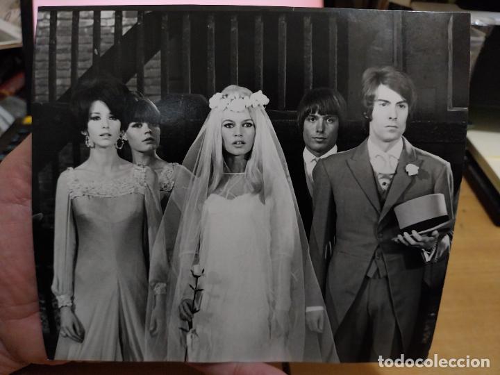 Cine: BRIGITTE BARDOT 1966 FOTO AGENCIA SELLO DORSO 16 X 18CM film CORAZON ALEGRE