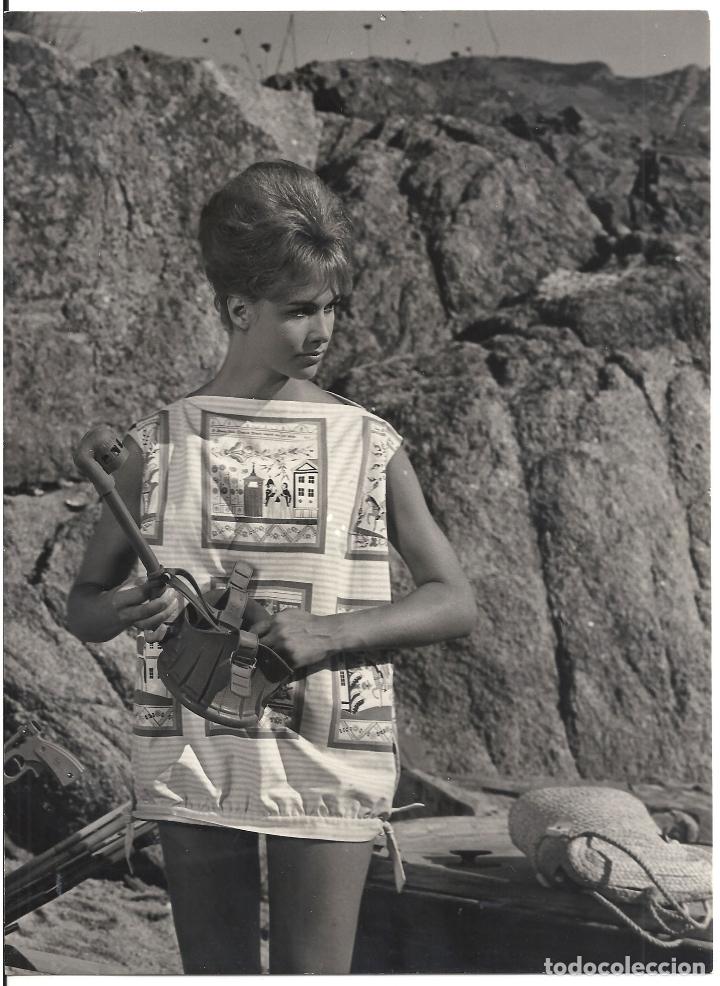 Kino: FJC 0224 JEANNE VALERIE EL ULTIMO VERANO FOTO B/N ORIGINAL ESPA&Ntilde;OLA