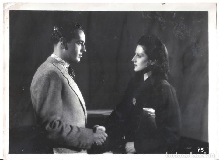 Cinema: FJC 0239 EULALIA ZAZO MANUEL DE DIEGO GLORIA DEL MONCAYO FOTO B/N ORIGINAL ESPA&Ntilde;OLA