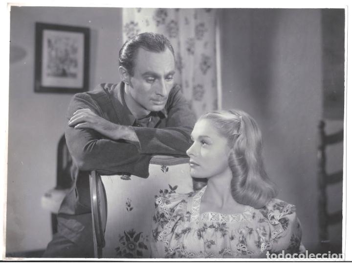 Kino: FJC 0260 SILVIA MORGAN ALFREDO MAYO ARRIBADA FORZOSA FOTO B/N ORIGINAL ESPA&Ntilde;OLA