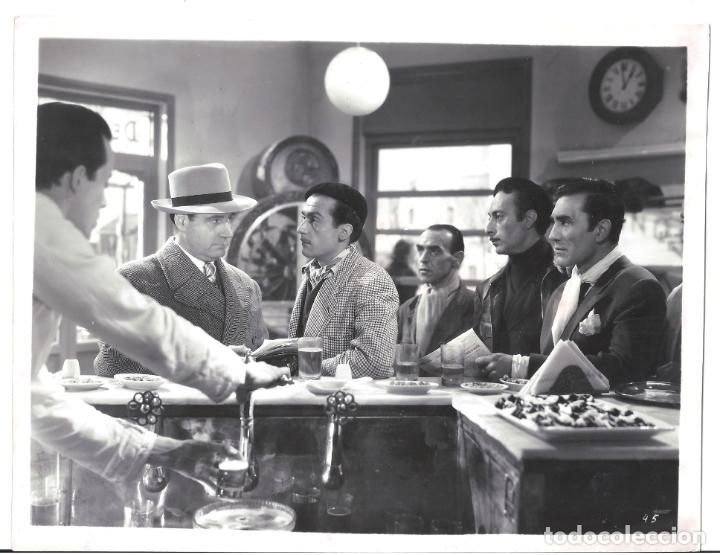 Cin&eacute;ma: FJC 0297 LUIS PE&Ntilde;A FELIX DAFAUCE CASIMIRO HURTADO JUAN CAZALILLA SURCOS FOTO BN ORIG ESPA&Ntilde;OLA ORTAS