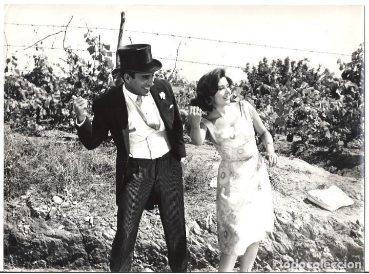 Cine: F34735 CONCHA VELASCO PEPE RUBIO LA BODA ERA A LAS DOCE FOTO B/N ORIGINAL ESPA&Ntilde;OLA