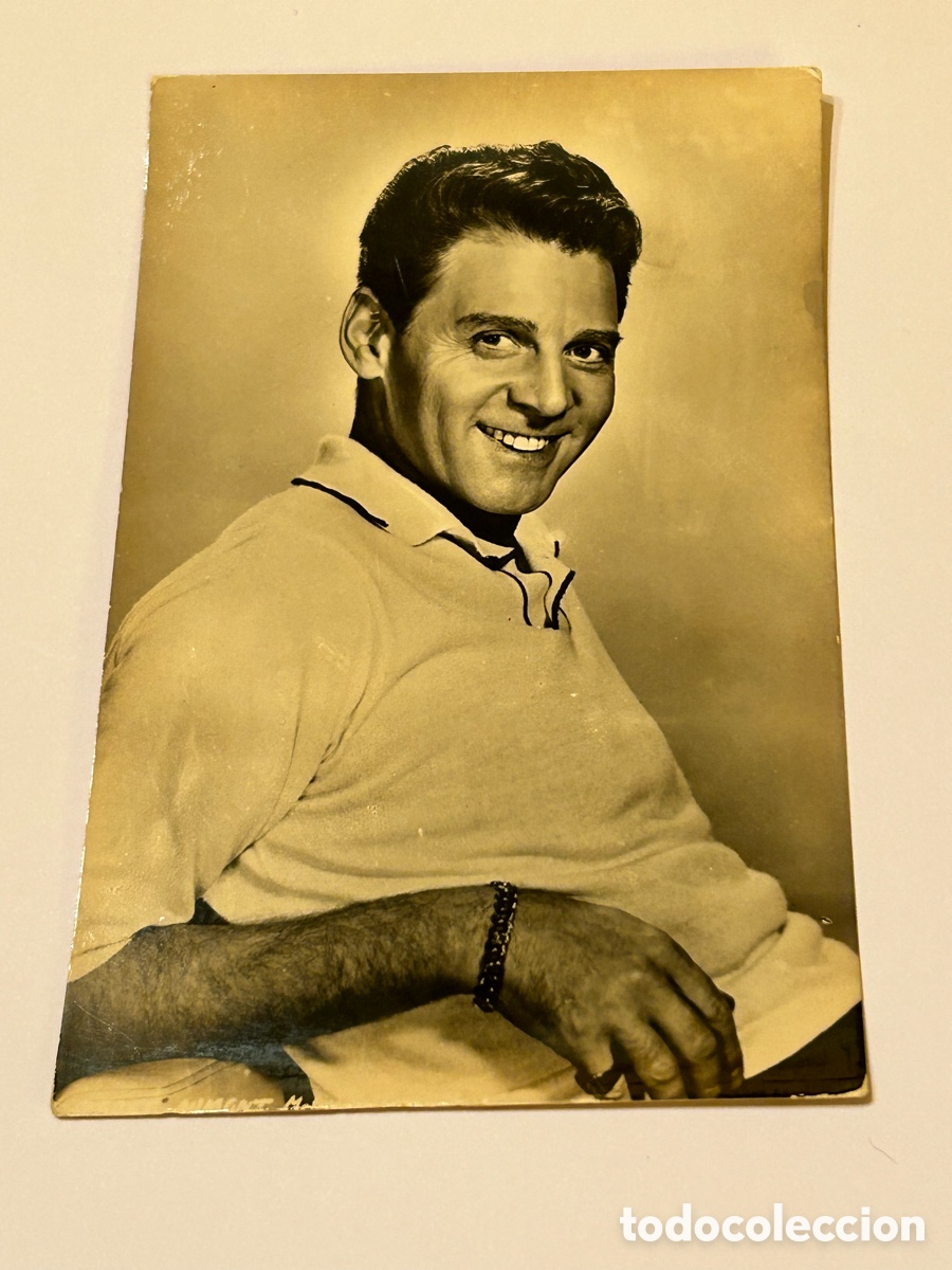 Cine: ANTIGUA POSTAL ACTOR JEAN PIERRE AUMONT