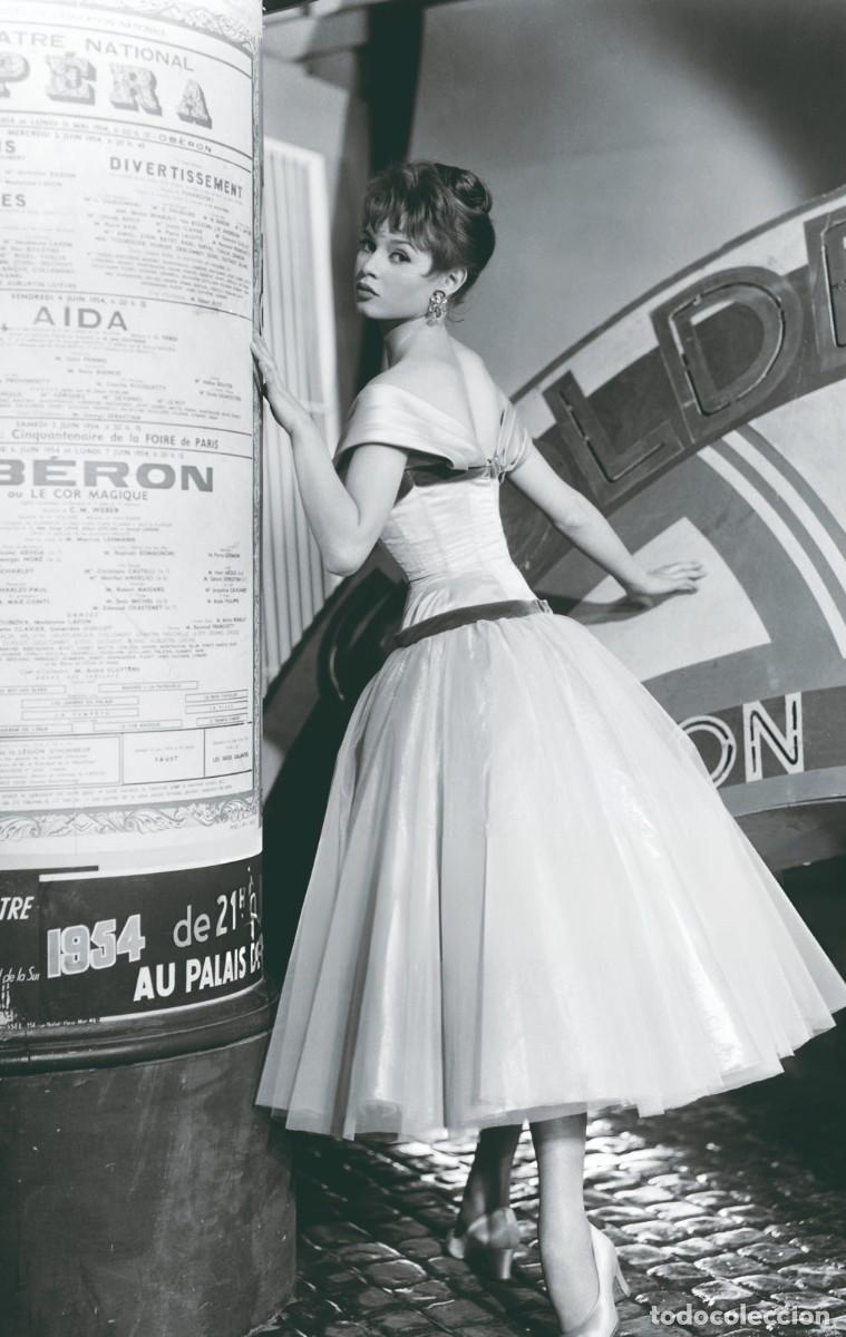 Cine: Brigitte Bardot photo postcard