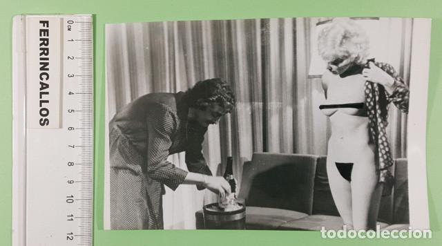 Cin&eacute;ma: FOTO CENSURADA PEL&Iacute;CULA LA ZORRITA EN BIQUINI DE F. IQUINO CON SELLOS CENSURA 1976, IFI PRODUCCI&Oacute;N