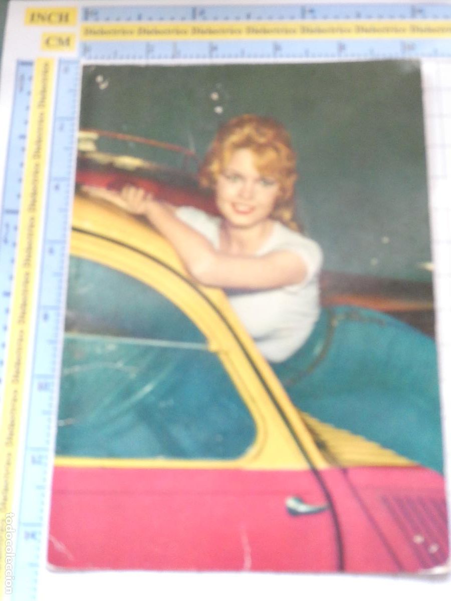 Cine: POSTAL DE ARTISTAS ACTRICES CANTANTES. A&Ntilde;O 1965. BRIGITTE BARDOT 79 BERGAS. 1304