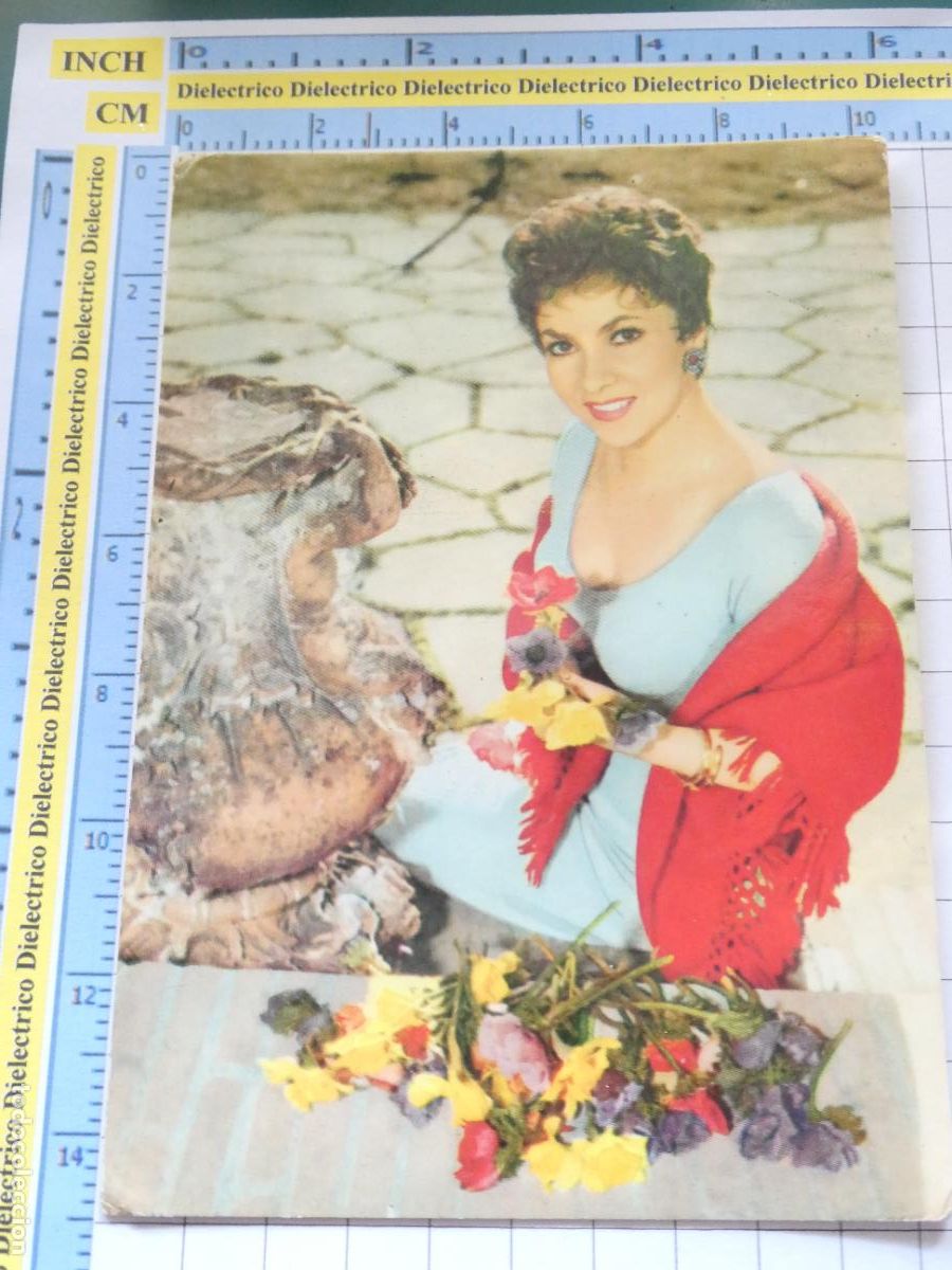 Cinema: POSTAL DE ARTISTAS ACTRICES CANTANTES. A&Ntilde;O 1965. GINA LOLLOBGIDA 97 BERGAS. 1305