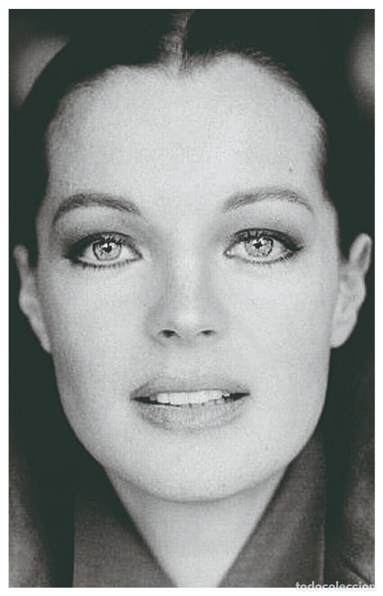 Cine: Sexy ROMY SCHNEIDER actress PIN UP postcard - Publisher RWP 2003 (23)