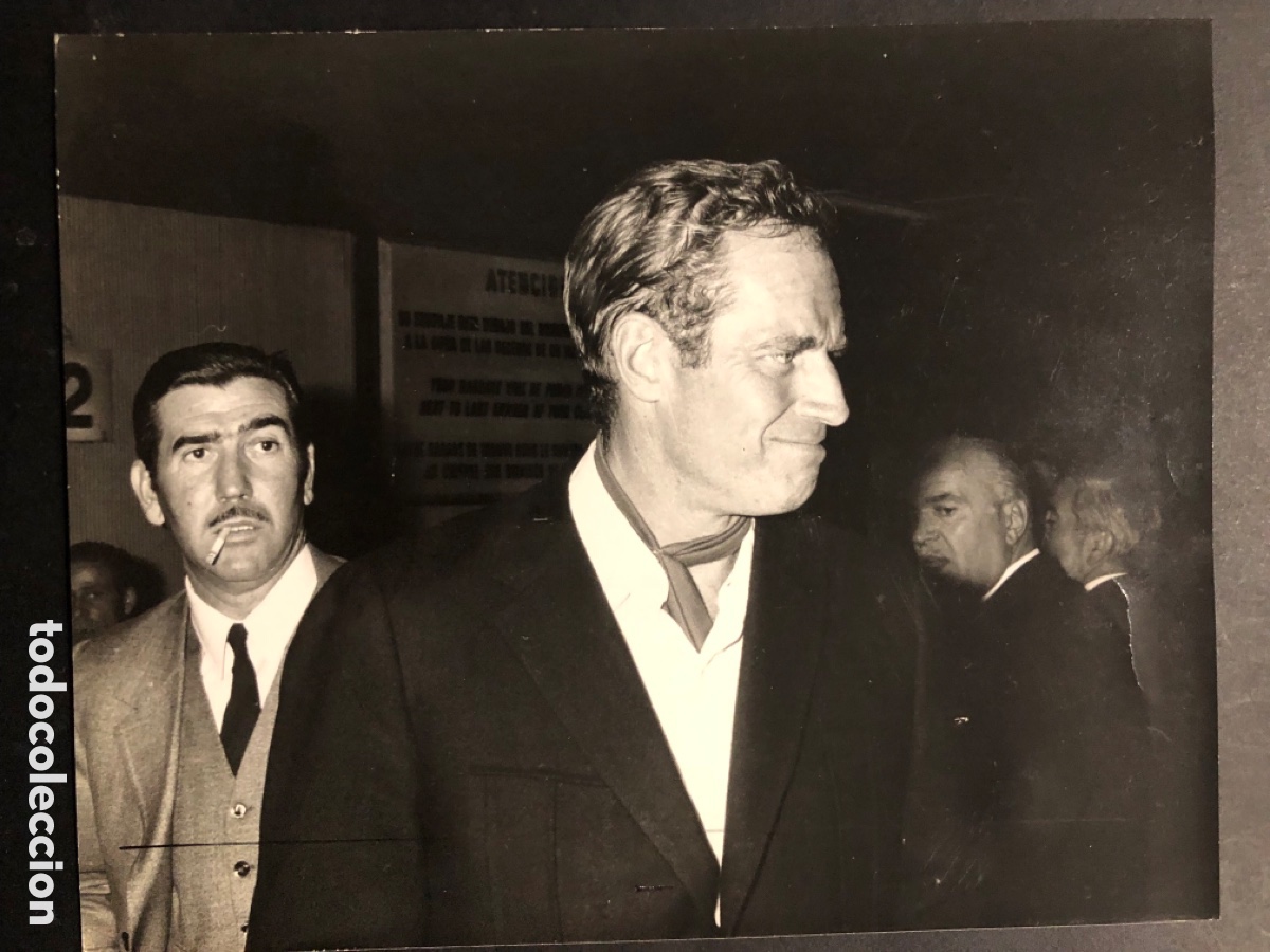 Cine: Foto original de charlton heston aeropuerto de Barajas