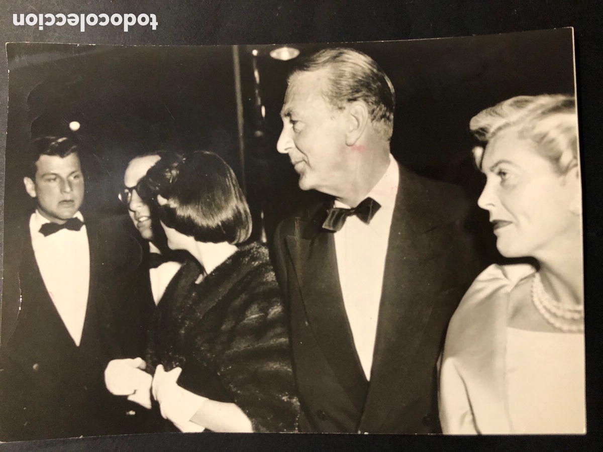 Cine: Foto original de Gary Cooper con su esposa en un estreno