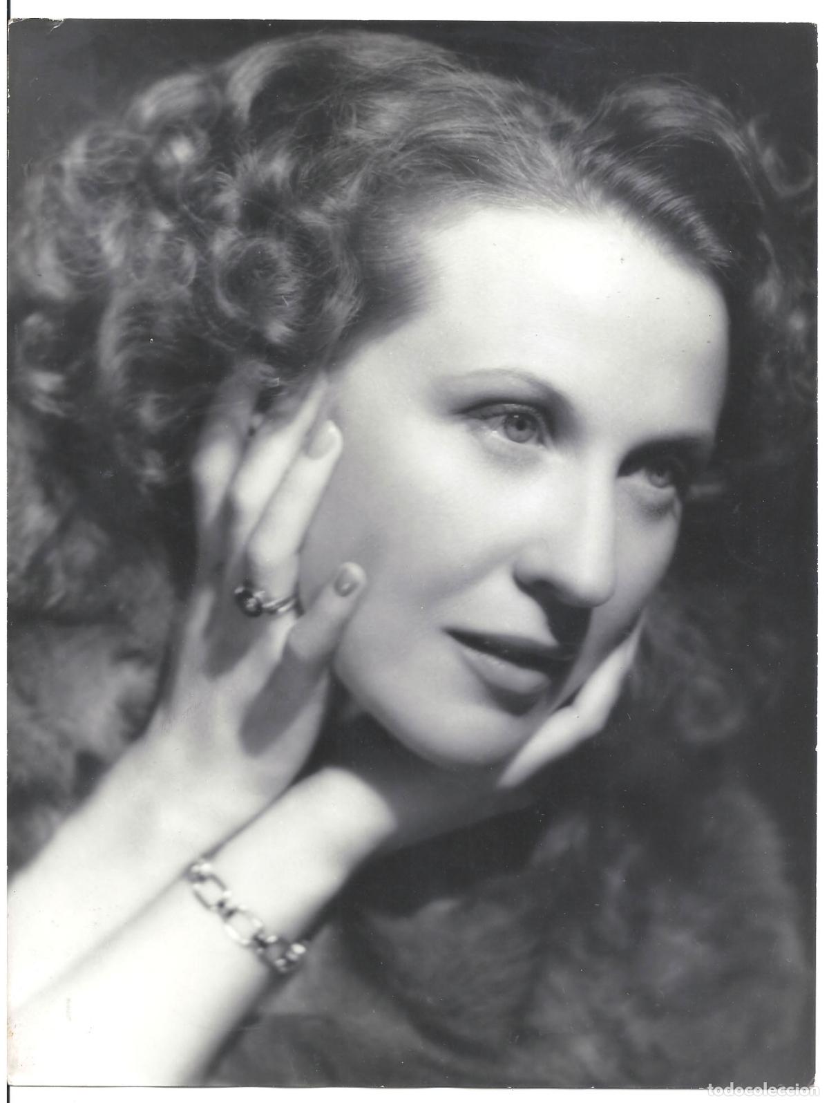 Cine: FJC 0589 FLORENCIA BECQUER FOTO B/N ORIGINAL ESPA&Ntilde;OLA FOTOGRAFO CAMPUA