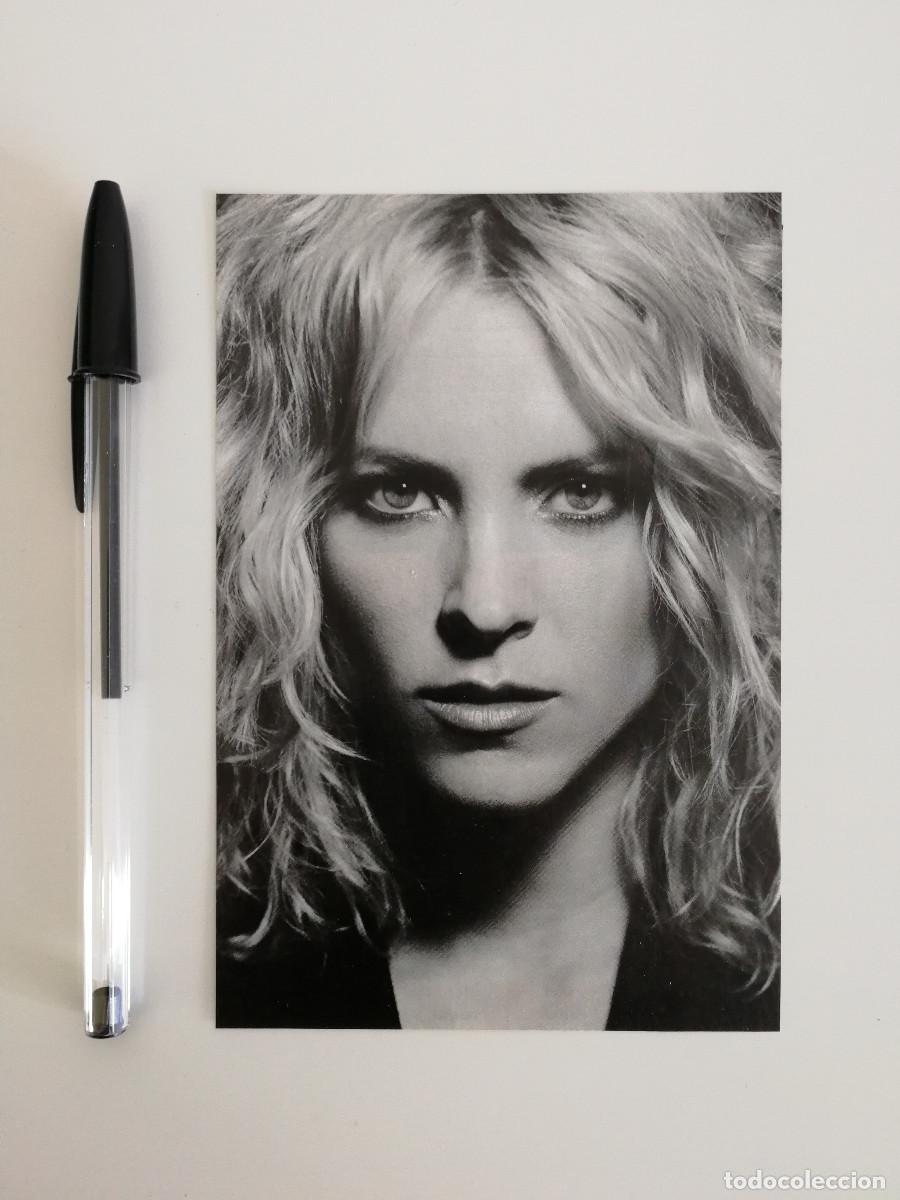 Cinema: TARJETA ACARTOANDA -10*15- MAGGIE CIVANTOS