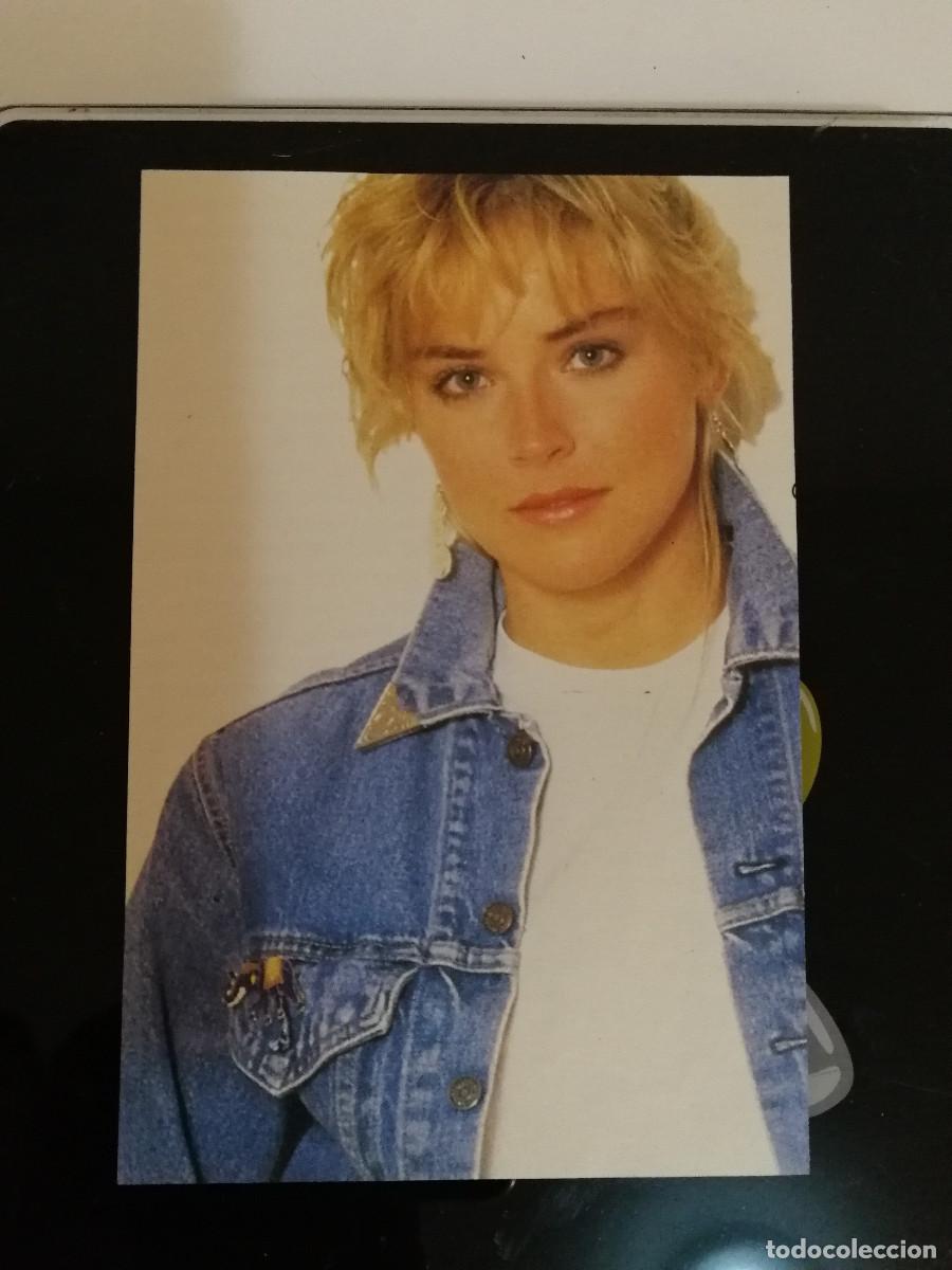 Kino: TARJETA ACARTONADA -10*15- JOVEN - SHARON STONE