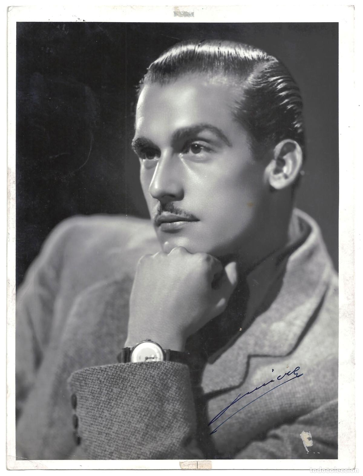 Cine: FJC 0664 LUIS PE&Ntilde;A ORIGINAL B/N ESPA&Ntilde;OLA FOTOGRAFO LUMIERE