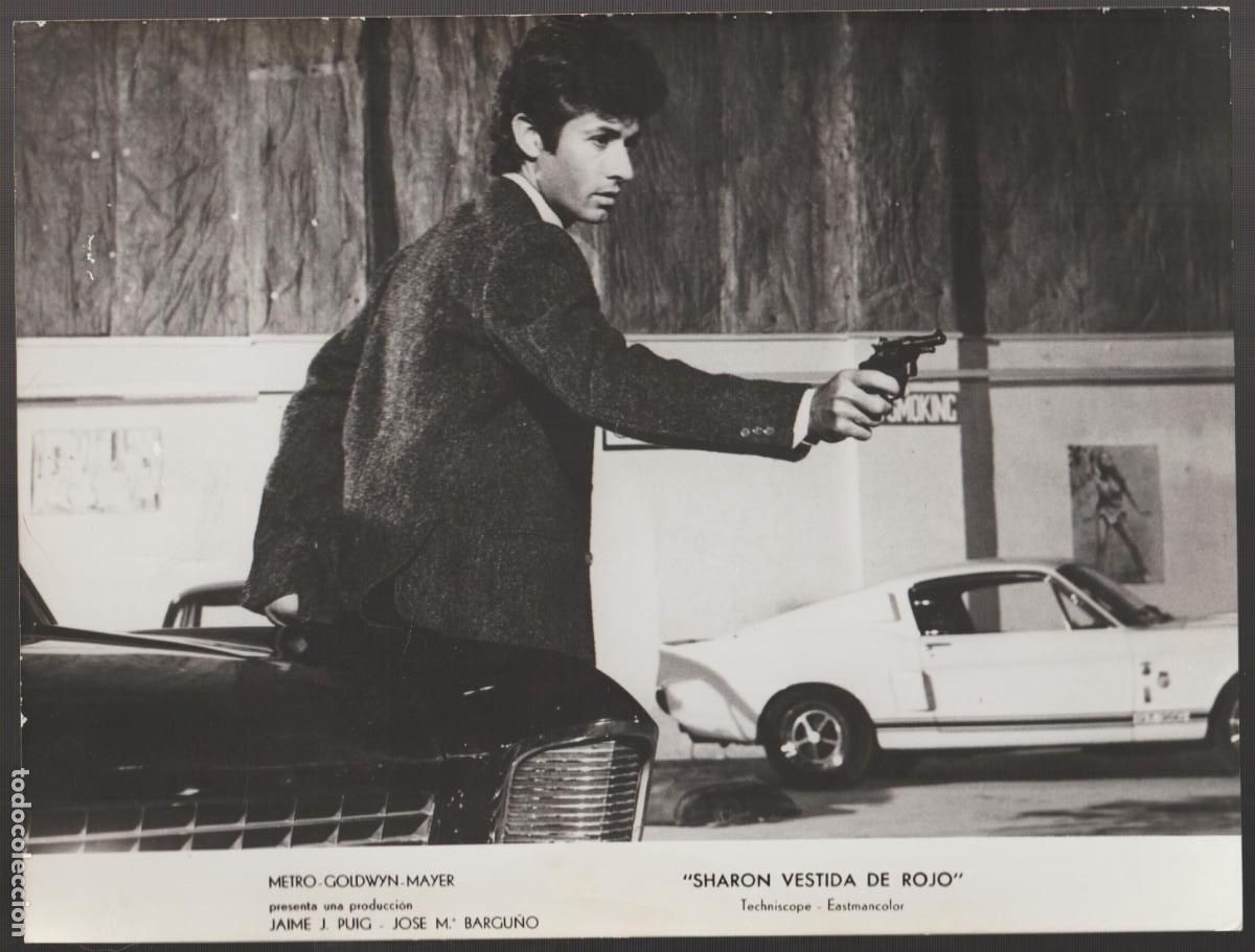 Cine: 1968 M.G.M. ''SHARON VESTIDA DE ROJO'' GEORGE CHAKIRIS APUNTANDO CON REVOLVER - (C10)