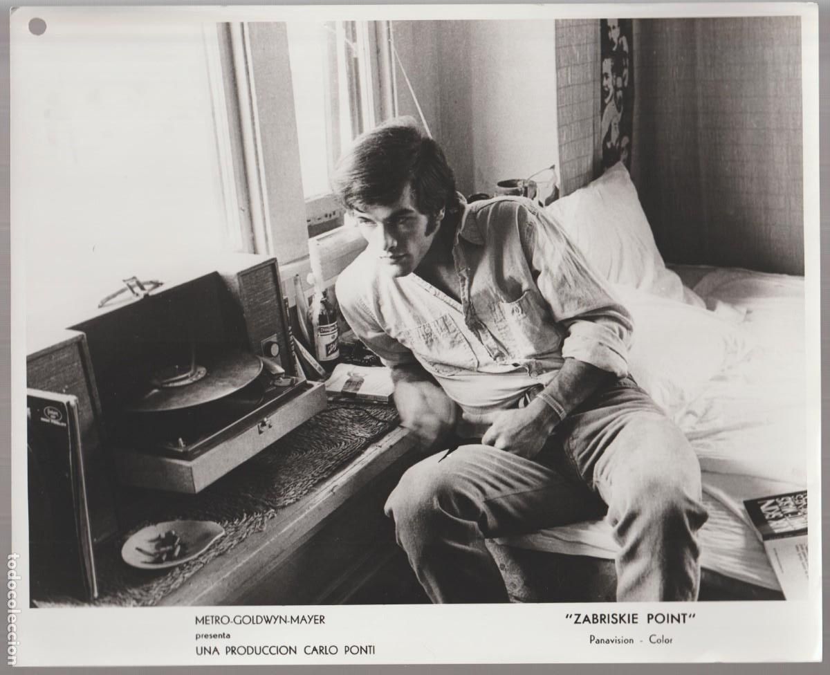Cine: 1970 M.G.M. 'ZABRISKIE POINT' CARLO PONTI MICHELANGELO ANTONIONI OYENDO M&Uacute;SICA - C33