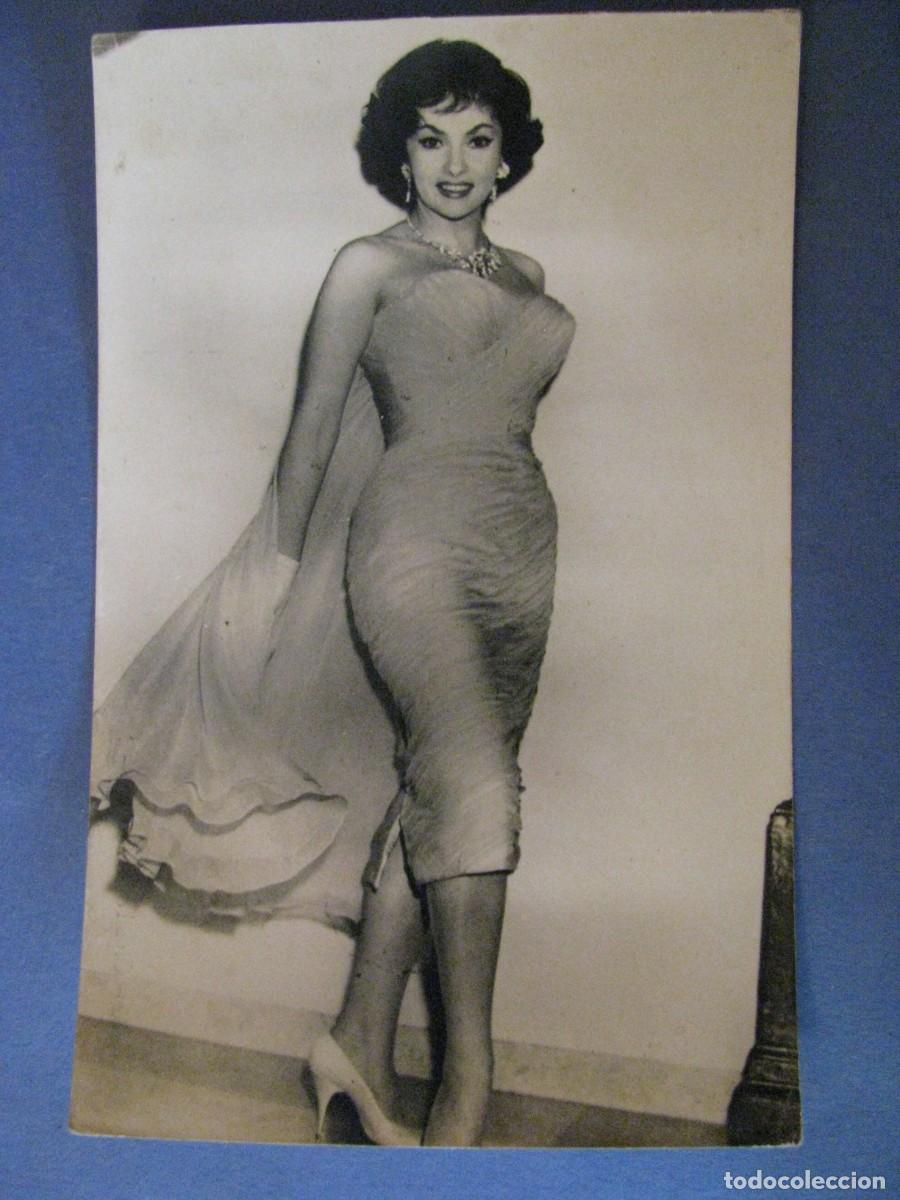 Cine: POSTAL FOTOGR&Aacute;FICA DE GINA LOLLOBRIGIDA. N&ordm; 262.
