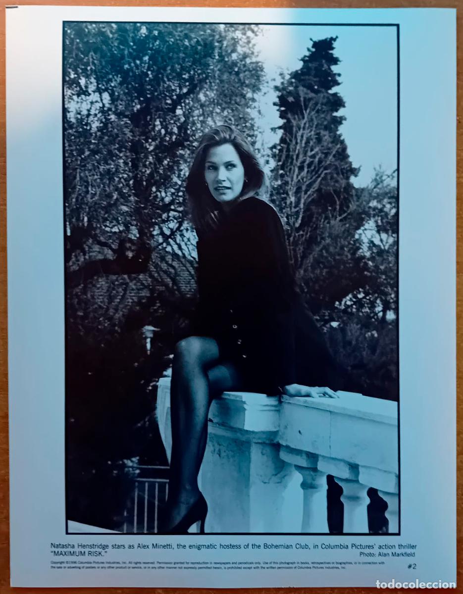 Cine: foto pel&iacute;cula M&aacute;ximo riesgo - Natasha Henstridge - foto oficial para prensa - Din A4