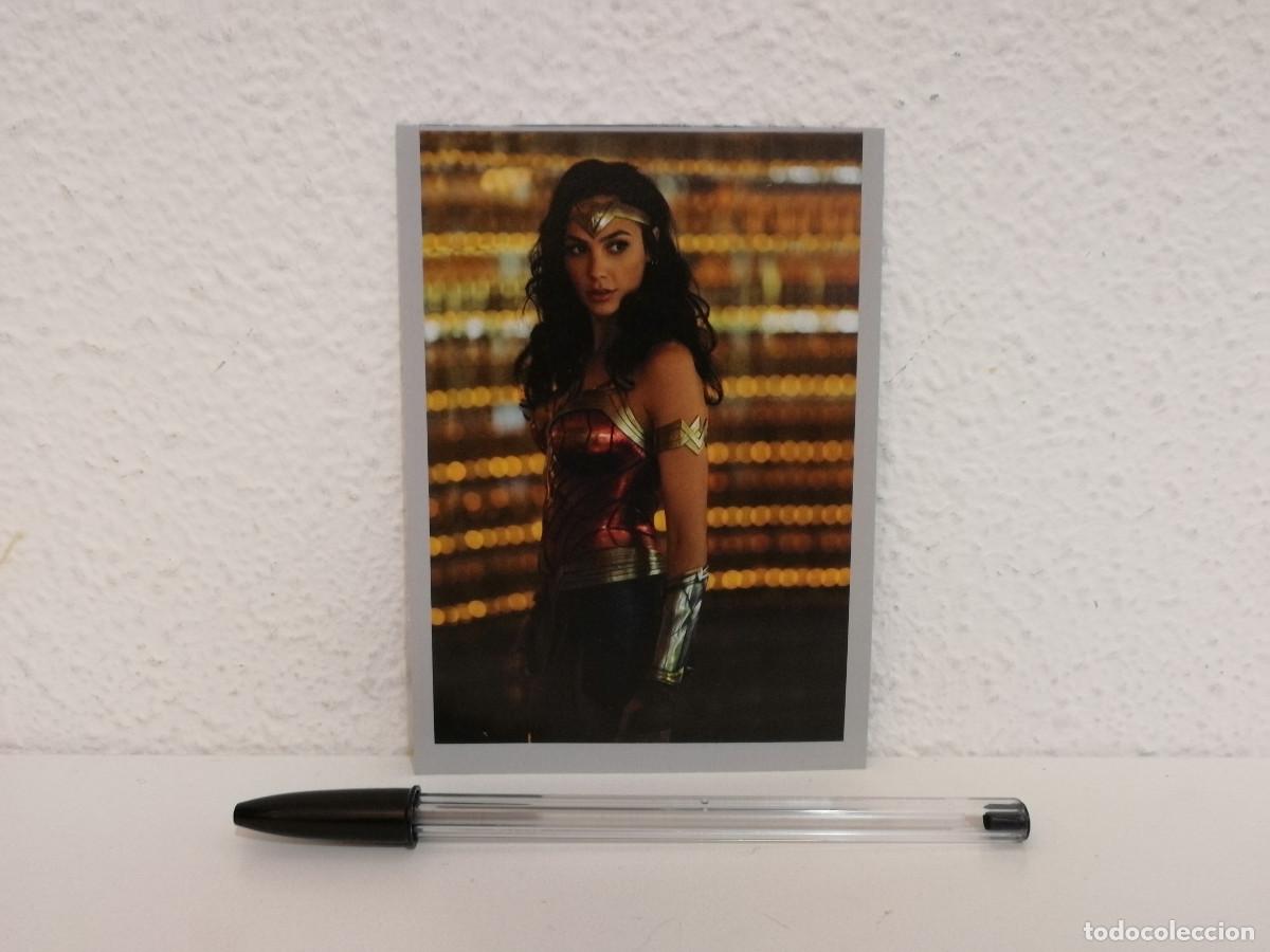 Cine: TARJETA PAPEL -9*13- WONDER WOMAN - GAL GADOT