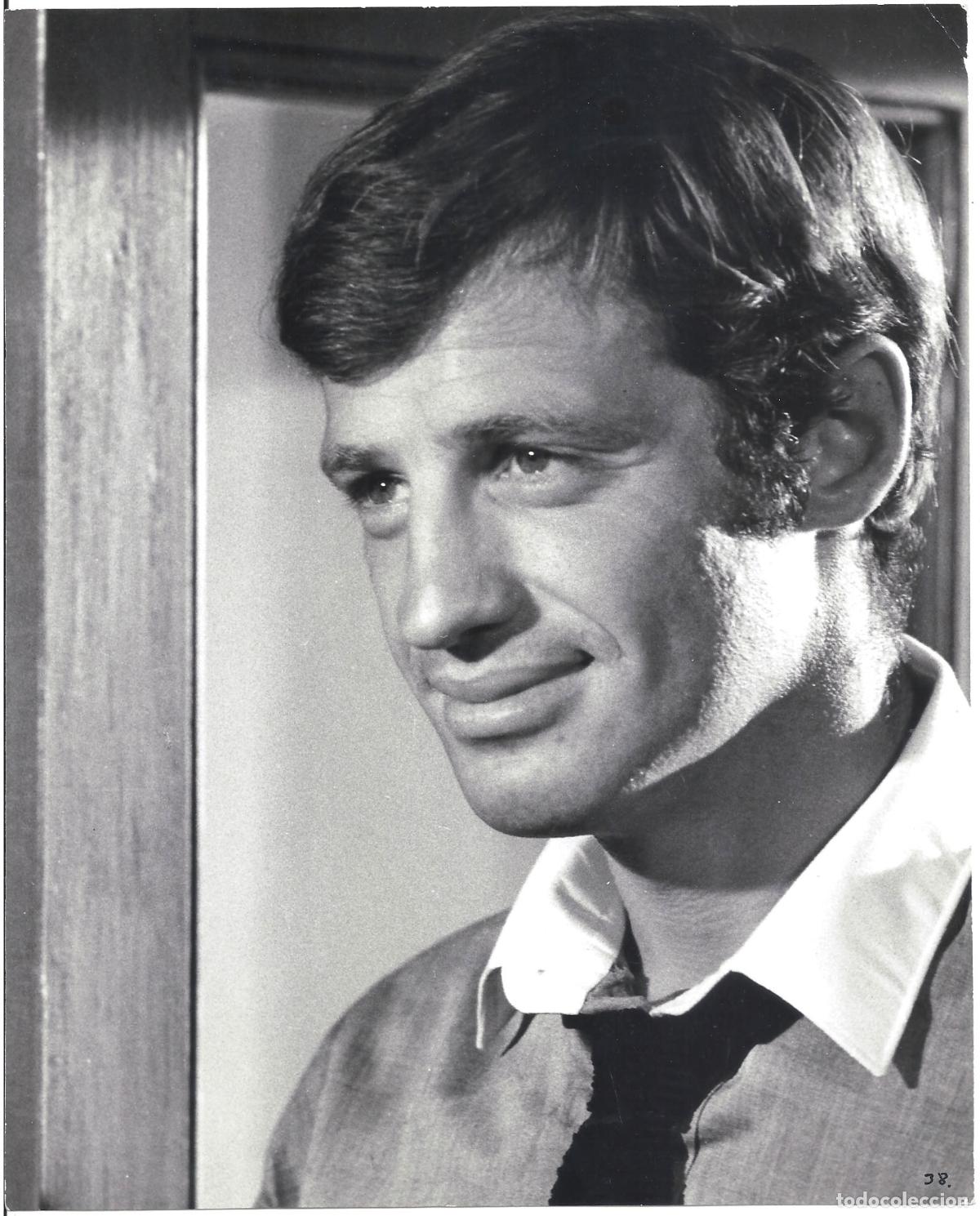 Cinema: FJC 0915 JEAN-PAUL BELMONDO SECUESTRO BAJO EL SOL FOTO B/N ORIG FOTOGRAFO SIMON LOPEZ
