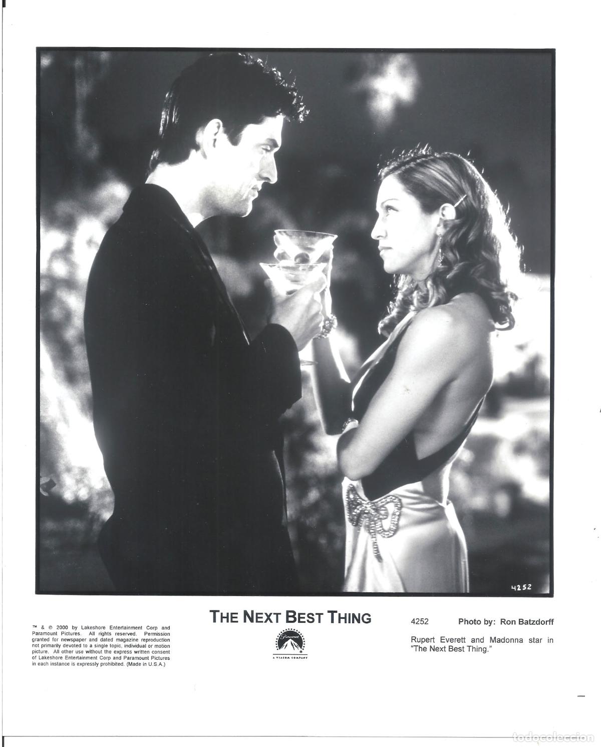 Cine: F35266 MADONNA RUPERT EVERETT ALGO CASI PERFECTO FOTO B/N ORIGINAL AMERICANA