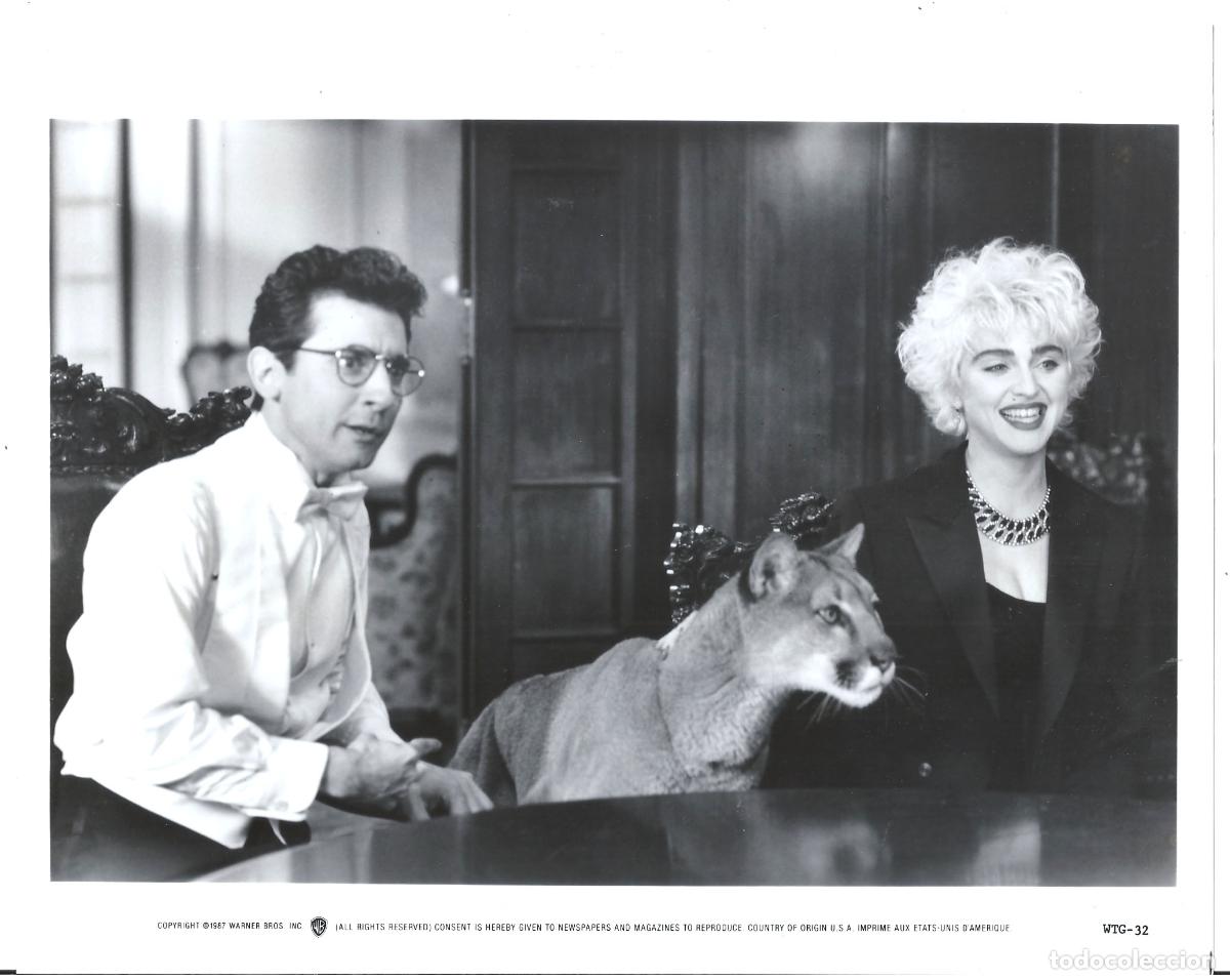 Cine: F35267 MADONNA GRIFFIN DUNNE QUIEN ES ESA CHICA PUMA FOTO B/N ORIGINAL AMERICANA