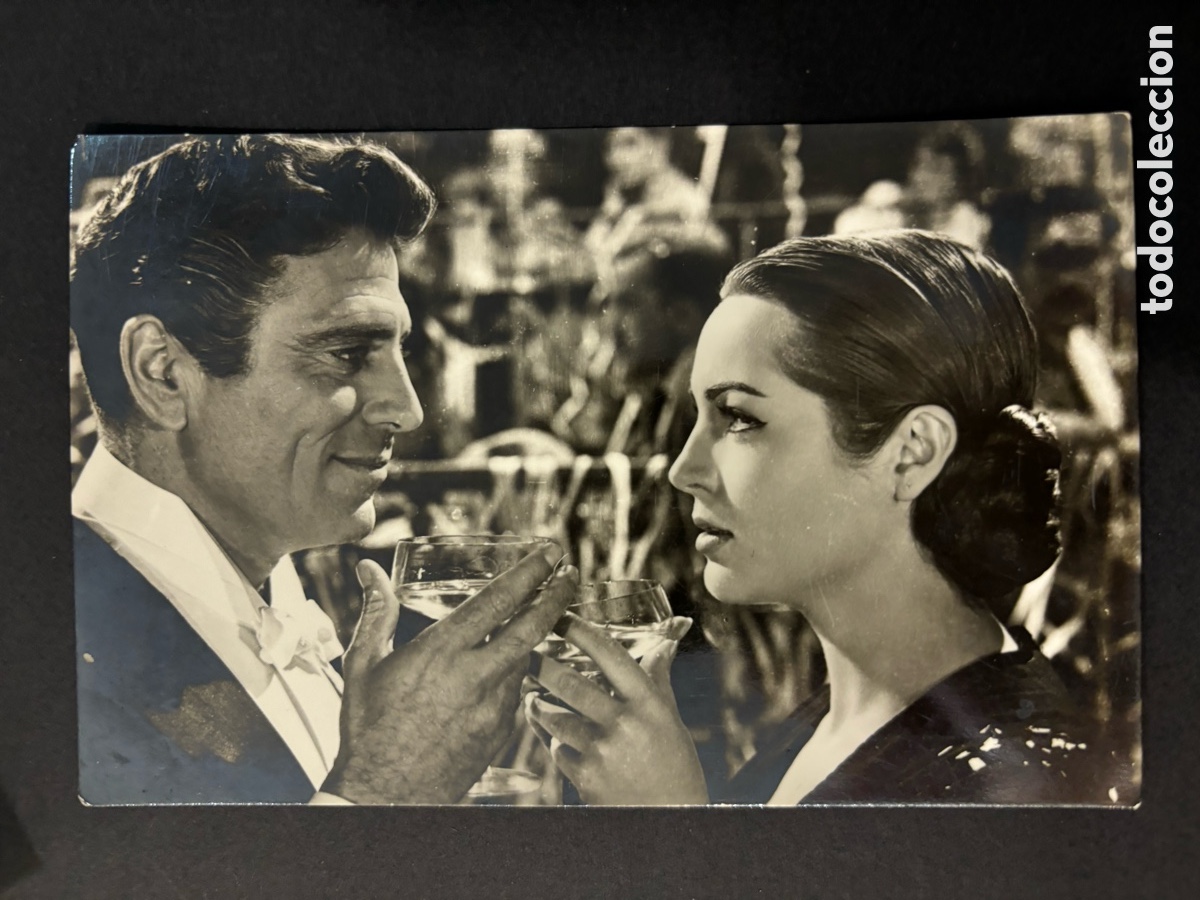 Cine: Antigua tarjeta postal de Sara Montiel B