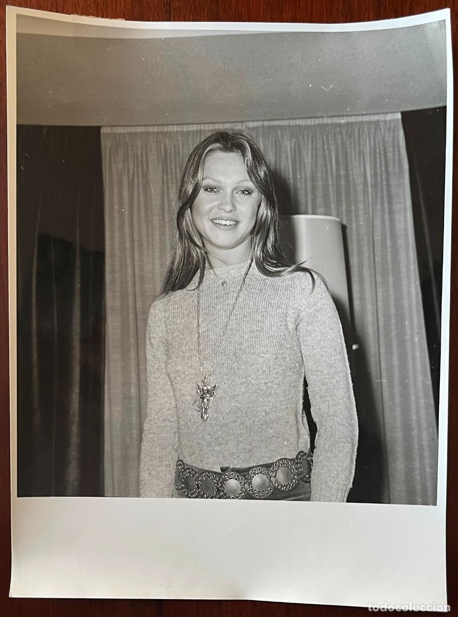 Cine: ANTIGUA FOTOGRAFIA DE MARISOL, PEPA FLORES, MAYO 1973, MIDE 24 X 18 CMS. , VER TODAS LAS FOTOS PUES