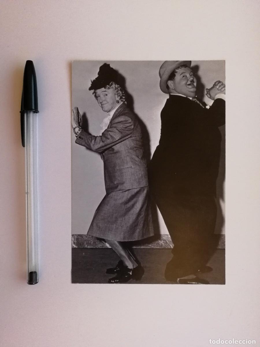 Cine: TARJETA ACARTONADA -10*15- LAUREL Y HARDY - El Gordo y el Flaco